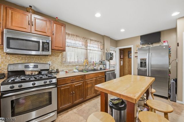 359 Harvard Ave, Hillside Twp., NJ 07205