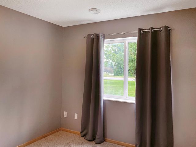 376 Brickyard Drive, Chaska, MN 55318