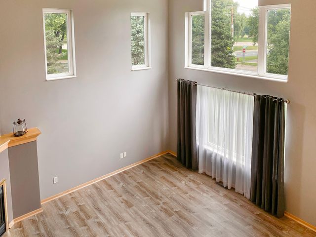 376 Brickyard Drive, Chaska, MN 55318