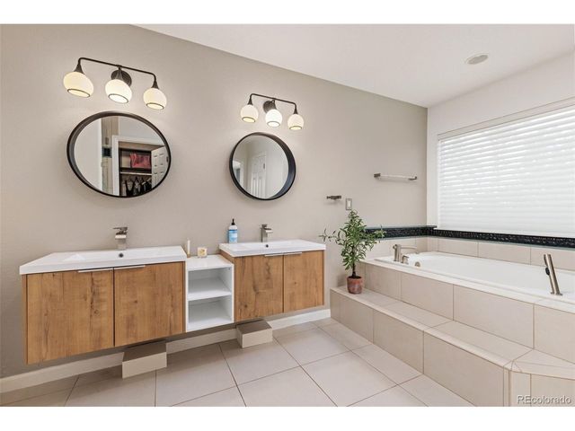 8565 Braun Loop, Arvada, CO 80005