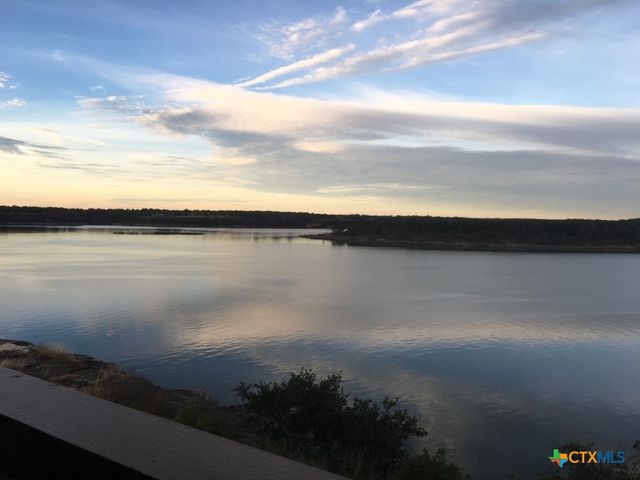 218 Cliffhouse Drive, Belton, TX 76513