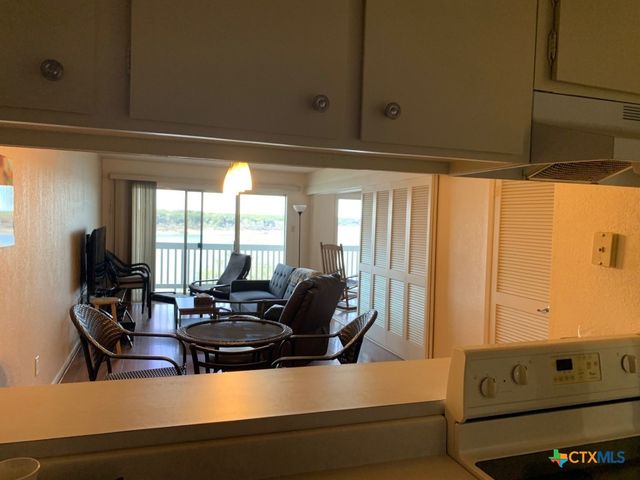 218 Cliffhouse Drive, Belton, TX 76513