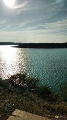 218 Cliffhouse Drive, Belton, TX 76513