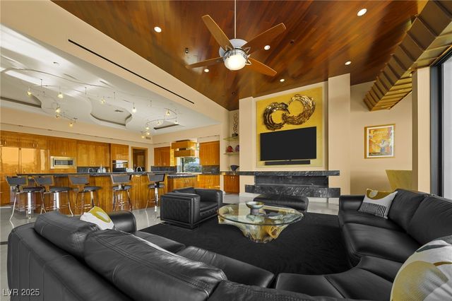 1382 Ruby Sky Court, Henderson, NV 89052