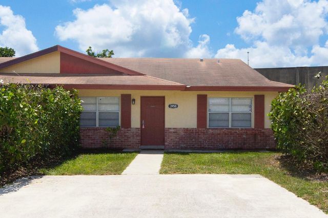 3958 CHAPEL Street, Palm Beach Gardens, FL 33403