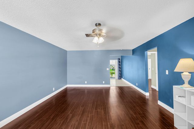 3958 CHAPEL Street, Palm Beach Gardens, FL 33403