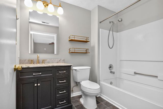 383 Bonita Pkwy, Hendersonville, TN 37075