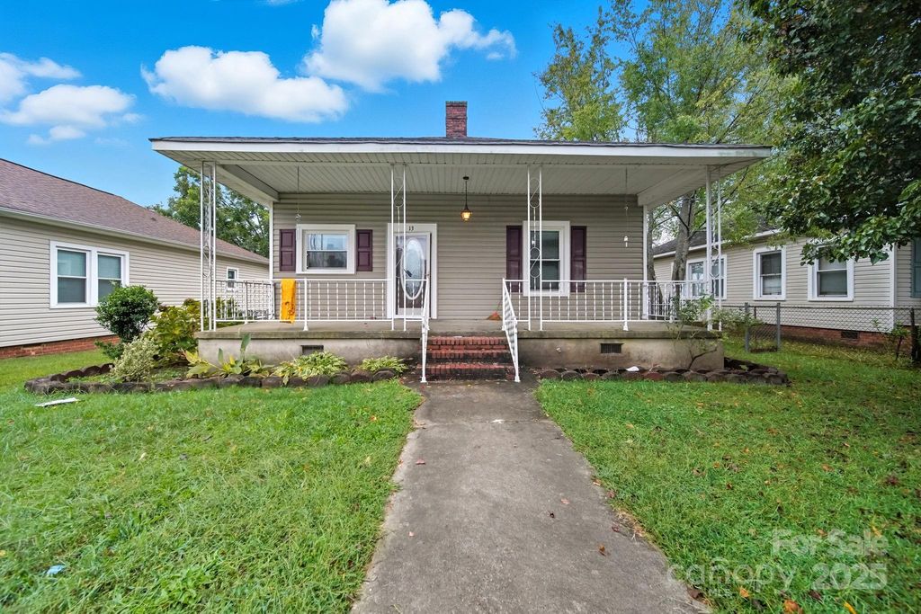 13 Maple Avenue, Gastonia, NC 28054