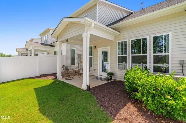 47 Whitley Ridge Drive, Clayton, NC 27527