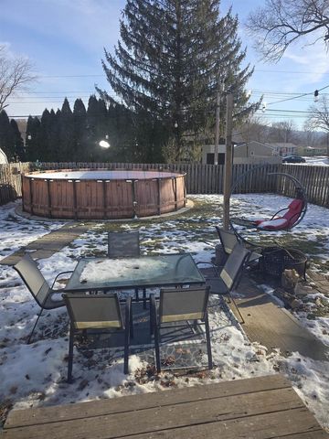 218 S Ohio Street, Prairie Du Chien, WI 53821