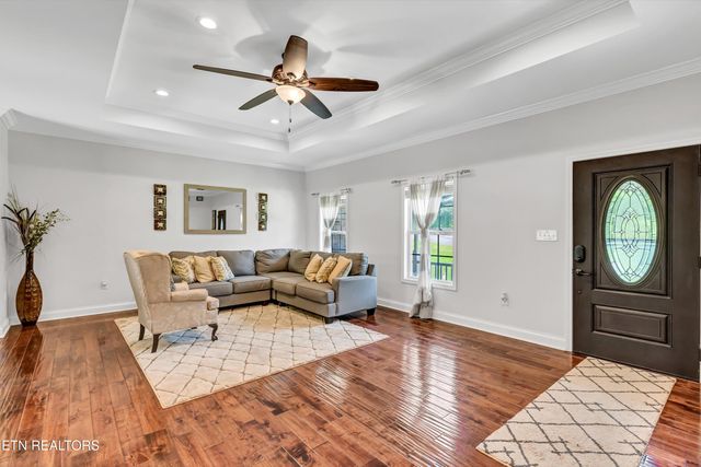 1721 N Parkridge Drive, Knoxville, TN 37924