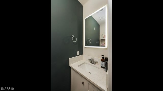 15 S Davenport St, Somerville Boro, NJ 08876