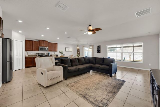 10554 STANDING STONE DRIVE, Wimauma, FL 33598