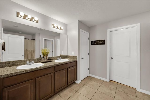 10554 STANDING STONE DRIVE, Wimauma, FL 33598