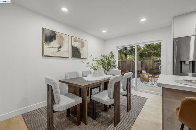 1528 Saratoga Dr, Milpitas, CA 95035