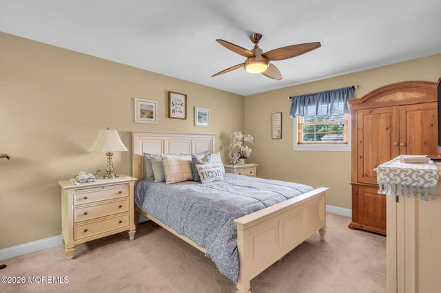 10 Yellowstone Lane, Howell, NJ 07731