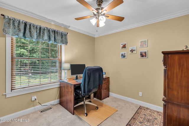 10 Yellowstone Lane, Howell, NJ 07731