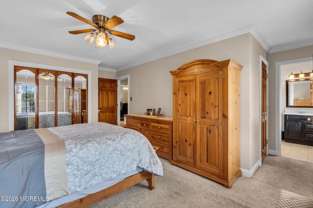 10 Yellowstone Lane, Howell, NJ 07731
