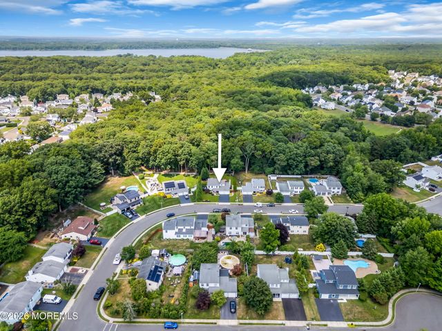 10 Yellowstone Lane, Howell, NJ 07731