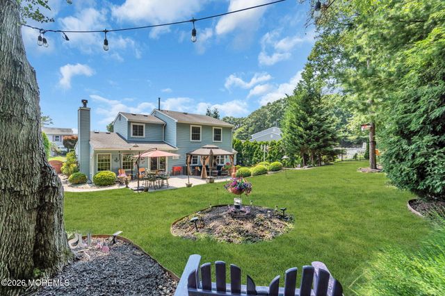 10 Yellowstone Lane, Howell, NJ 07731