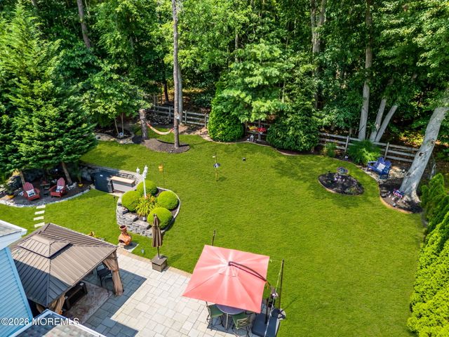 10 Yellowstone Lane, Howell, NJ 07731