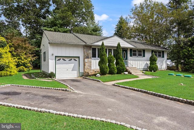 142 NEW FREEDOM RD, Clementon, NJ 08021