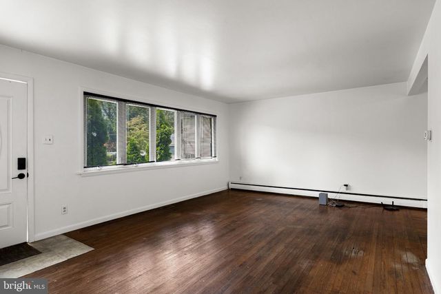 142 NEW FREEDOM RD, Clementon, NJ 08021