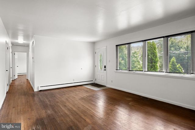 142 NEW FREEDOM RD, Clementon, NJ 08021