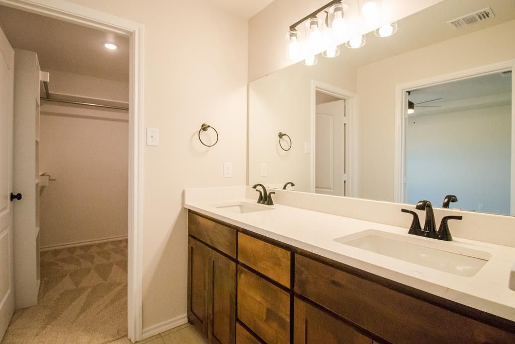 Image 12 of property listing at 5417 Coral Way, San Angelo, TX 76904