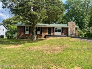720 Birchbrook Drive, Knoxville, TN 37918