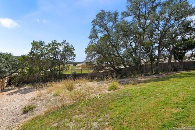 28403 Vario Ln, San Antonio, TX 78260