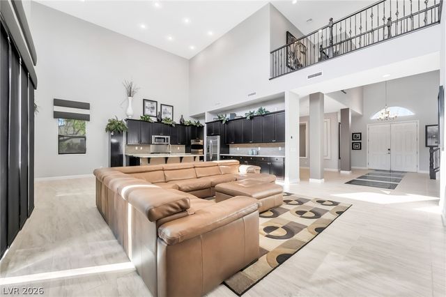 9776 Proud Clarion Street, Las Vegas, NV 89178