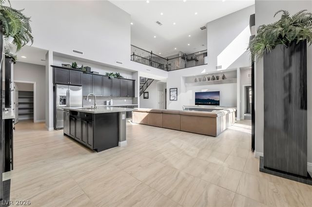 9776 Proud Clarion Street, Las Vegas, NV 89178