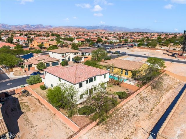 9776 Proud Clarion Street, Las Vegas, NV 89178