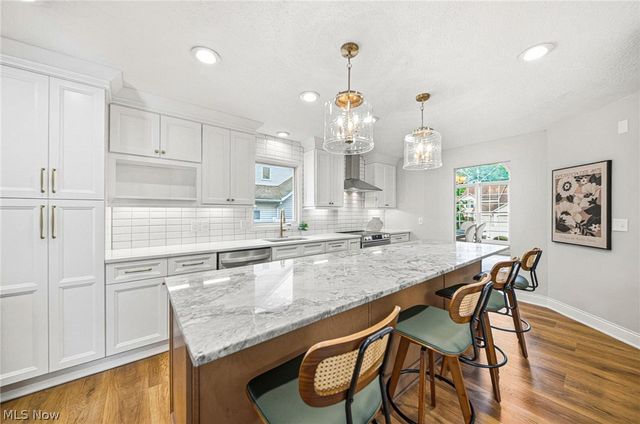 18964 Bears Paw Lane, Strongsville, OH 44136
