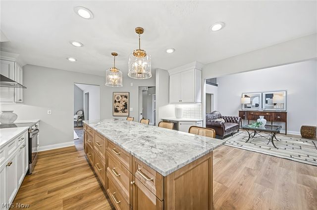 18964 Bears Paw Lane, Strongsville, OH 44136