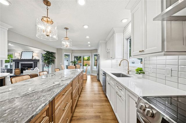 18964 Bears Paw Lane, Strongsville, OH 44136