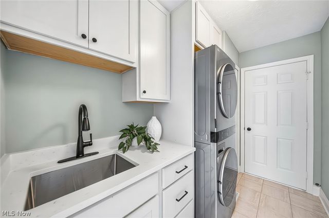18964 Bears Paw Lane, Strongsville, OH 44136