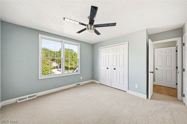 18964 Bears Paw Lane, Strongsville, OH 44136
