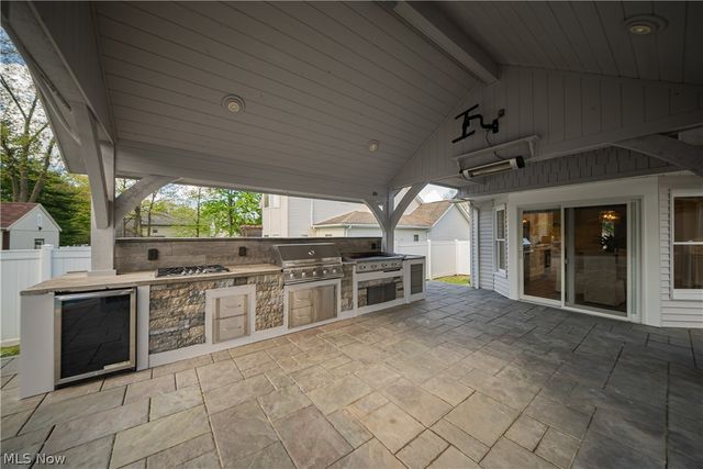 18964 Bears Paw Lane, Strongsville, OH 44136