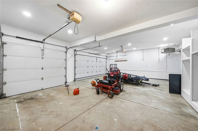 18964 Bears Paw Lane, Strongsville, OH 44136