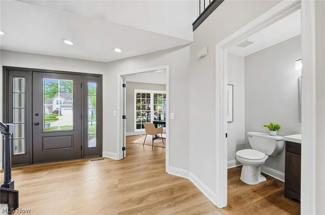 18964 Bears Paw Lane, Strongsville, OH 44136