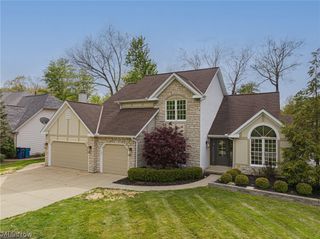 18964 Bears Paw Lane, Strongsville, OH 44136