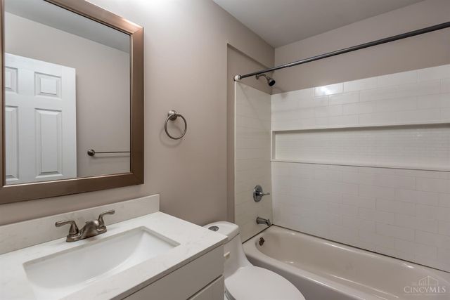 31 Apple Lane, Milford, OH 45150