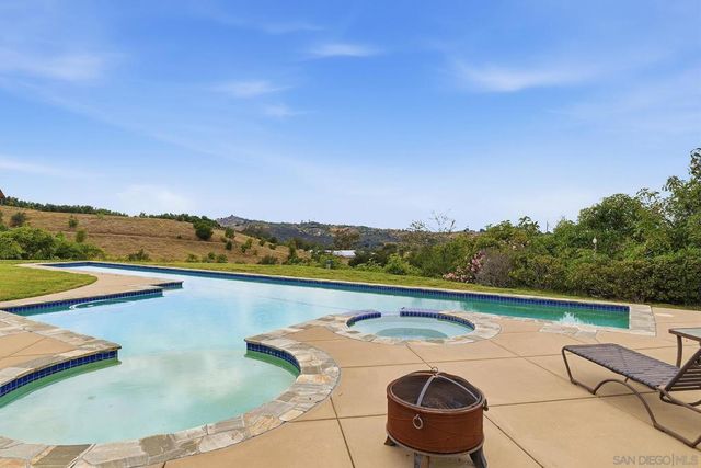 10790 Castle Heights Dr, Valley Center, CA 92082