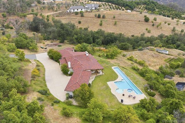 10790 Castle Heights Dr, Valley Center, CA 92082