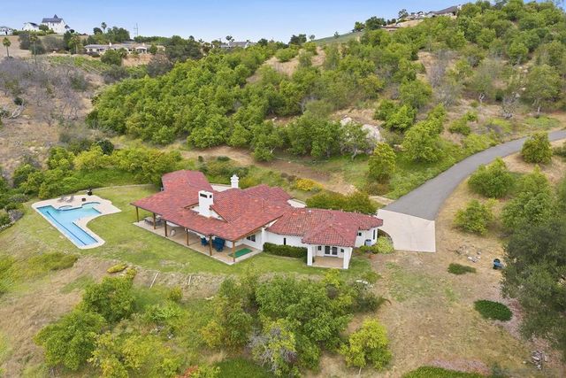 10790 Castle Heights Dr, Valley Center, CA 92082