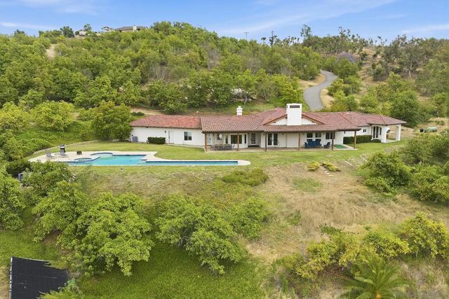 10790 Castle Heights Dr, Valley Center, CA 92082