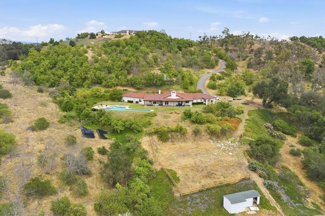 10790 Castle Heights Dr, Valley Center, CA 92082