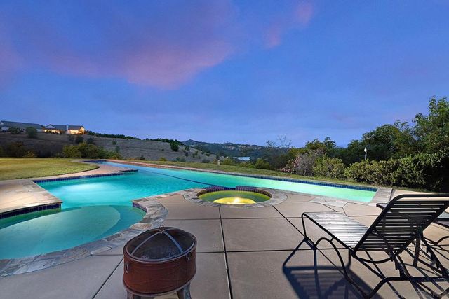 10790 Castle Heights Dr, Valley Center, CA 92082